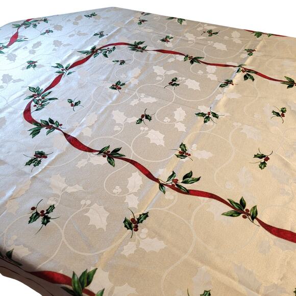 Vintage Christmas Tablecloth 82x58" Rectangle Red Holly Berry Pattern Shimmery - Picture 16 of 16